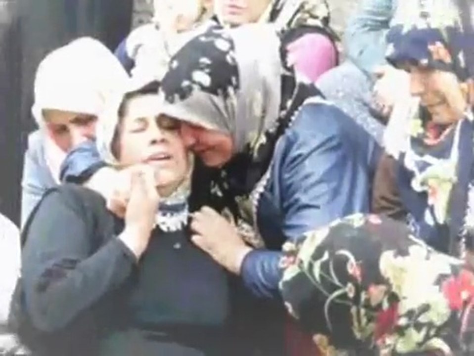 AZERİN Türk Düşmandan Özür Dilemez http://www.ulkucuradyo.com/