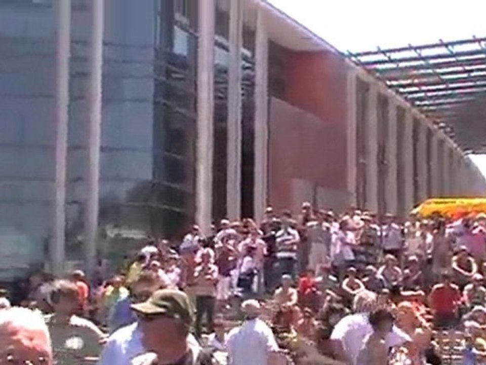 manif niort du 24/06/2010 devant la mairie