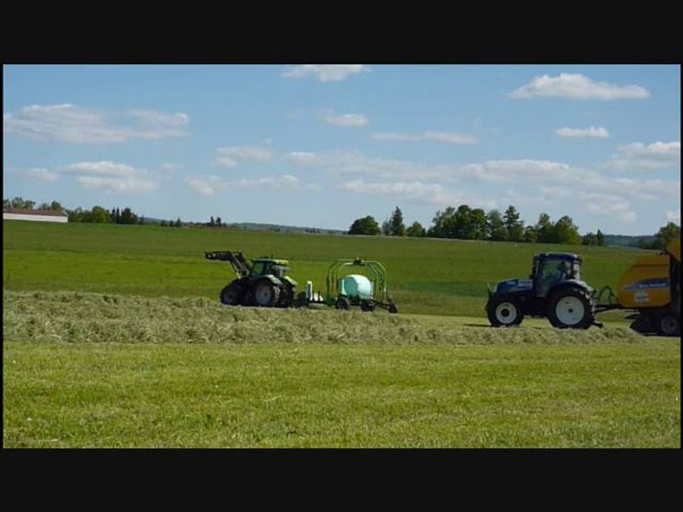Pressage et enrubannage / Pressing of hay