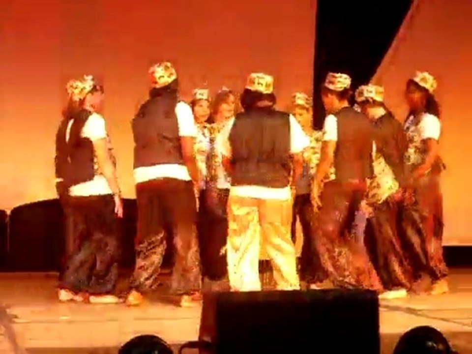 DANSE AFRICAINE Elisabeth NGO MOUDAMAL-GALA VITAGYM 2010