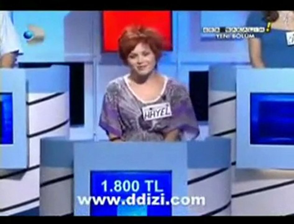 Yarışmada Trakonya Soyleyen Bır Yarışmacı