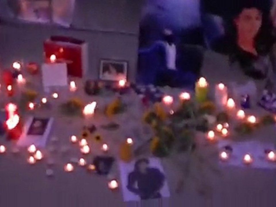 Hommage à Michael Jackson ( Notre Dame de PARIS ) 2