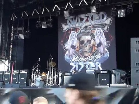 Hellfest 2010 - Twisted Sister - Interlude pour patienter