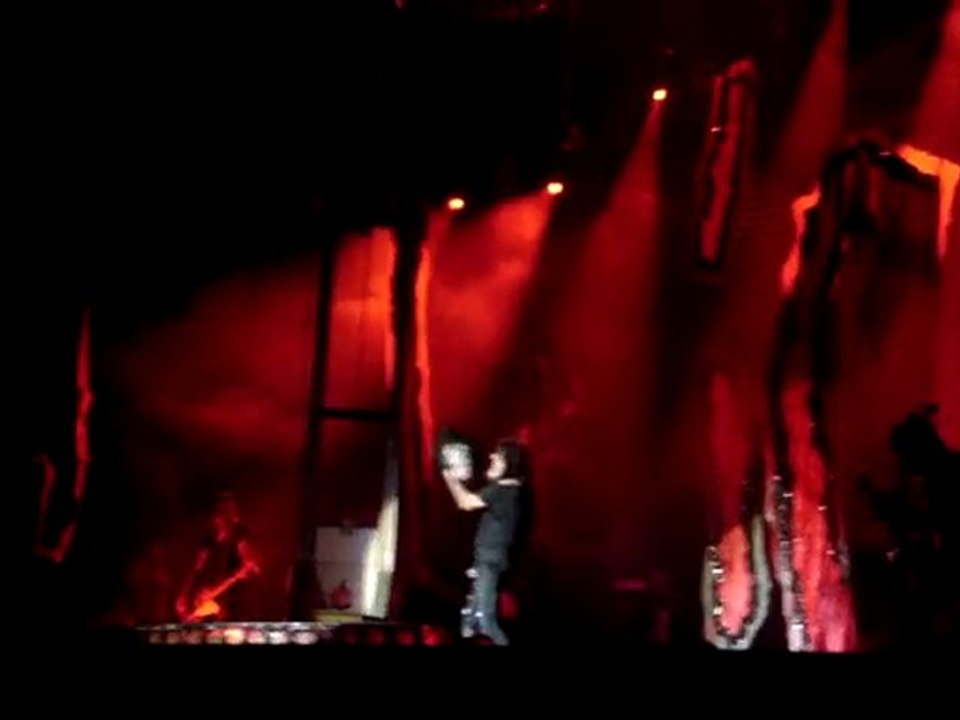Hellfest 2010 - Alice Cooper - Décapitation