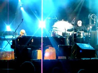 Higelin à Solidays 2010, Champagne !