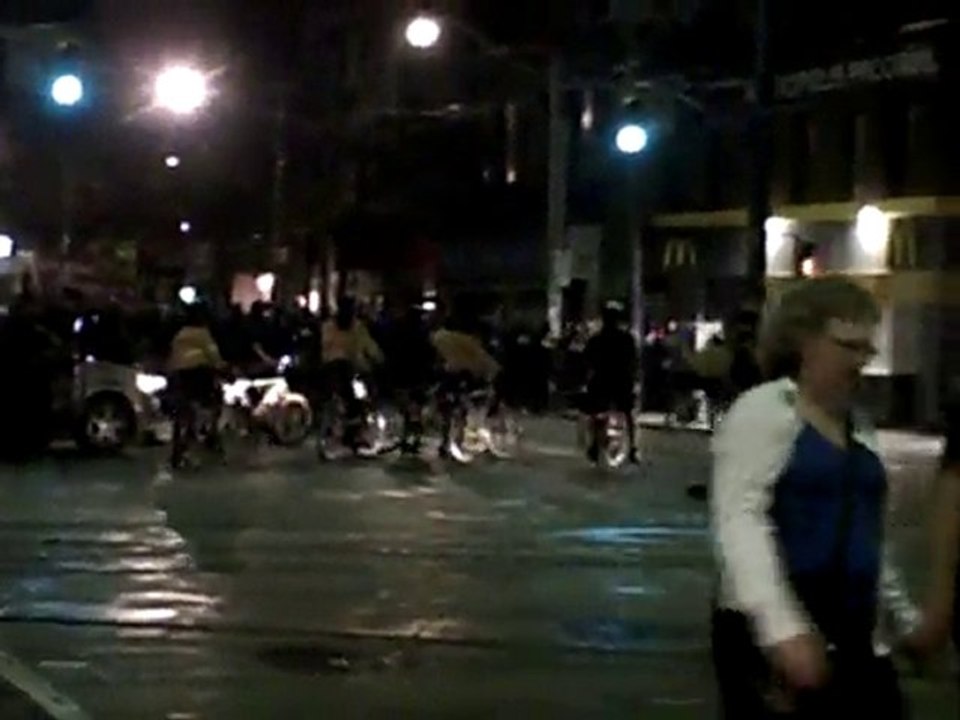 G20 Toronto Protests @ Spadina and Queen 12:43am