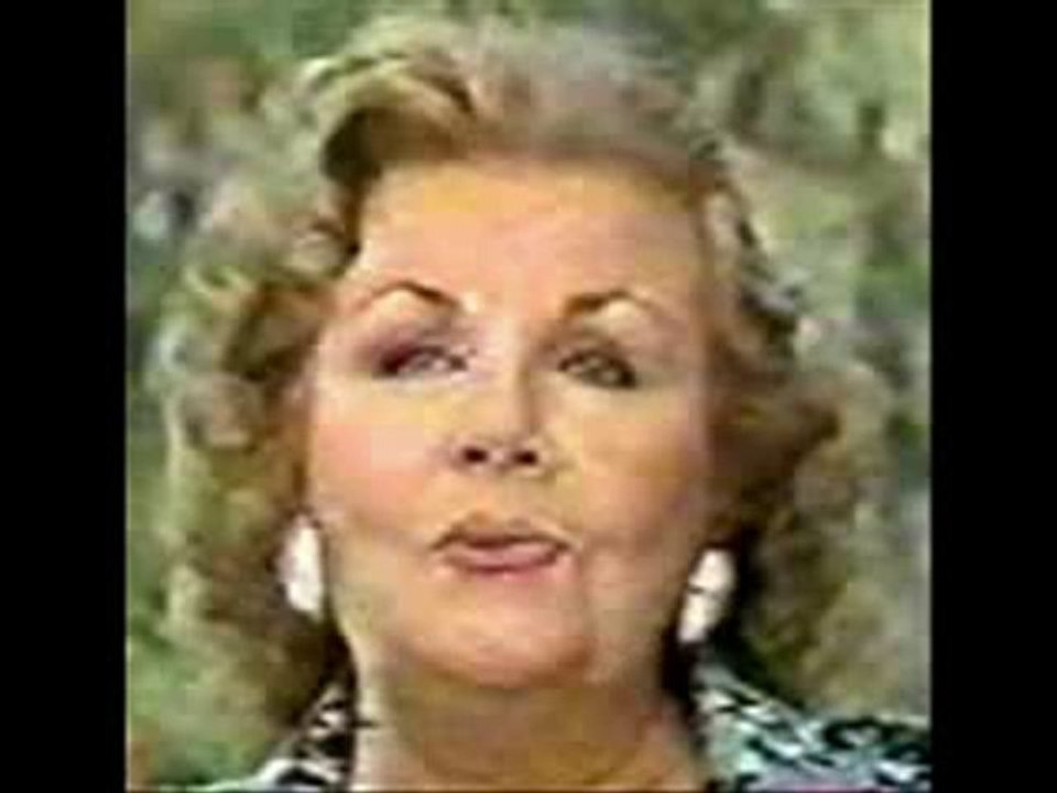 Hamiyet Yüceses-Her Mevsim İçimden Gelir Geçersin