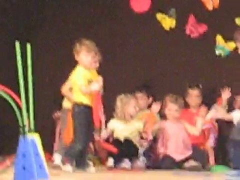 Gaspard au pestacle de l'école 2010