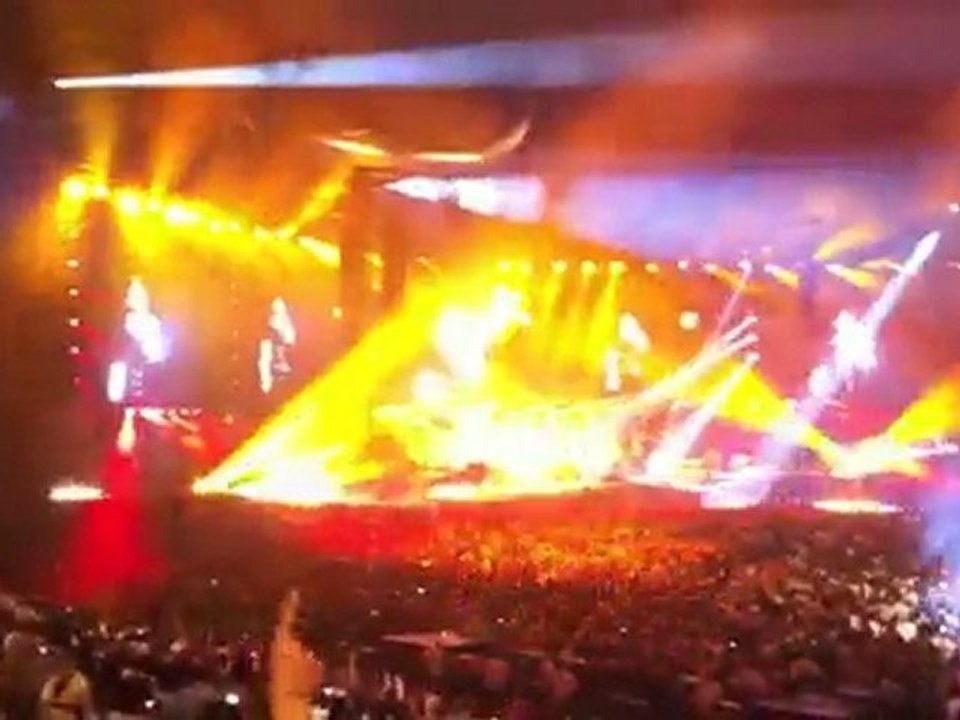 Résumé Indochine Stade de France 26 juin 2010 by Robin Kalou