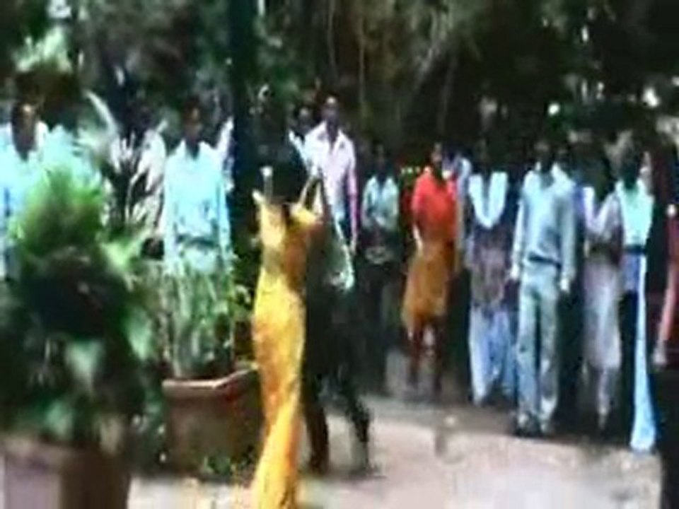 [MovieGrounds.Tv] Karantiveer -2010 - New Scam Rip002