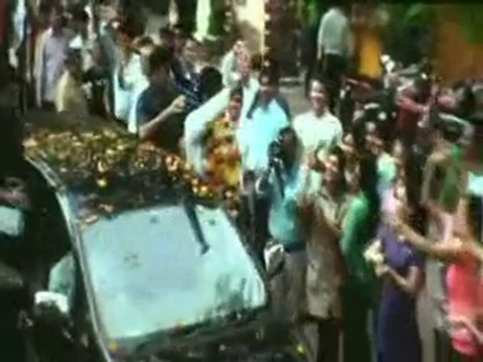 [MovieGrounds.Tv] Karantiveer -2010 - New Scam Rip006