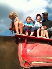 Kevin A Dos D' Éléphant Au Knie Le 27 Juin 2010