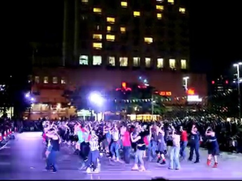 flash dance Berri UQuam