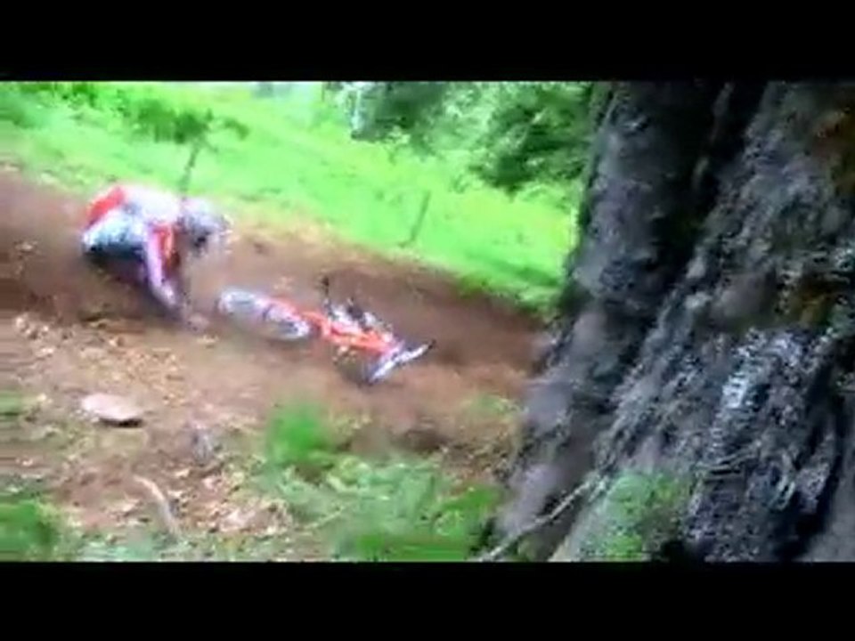 chute en DH au Lioran