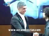 Özcan Deniz Senede Bir Gün Yılbaşı /Zorun Ne Benle Aşk