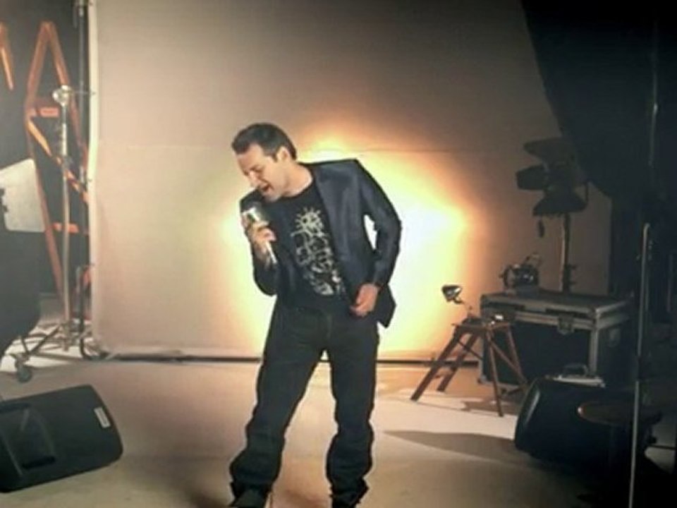 Dane Bowers All She Needs