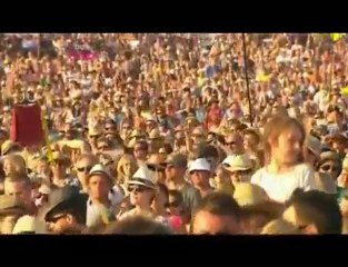Shakira Hips don 't Lie Live Glastonbury  Festival  2010