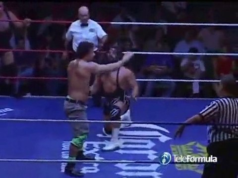 Porky, Máximo, Toscano vs Asesino Negro, Terrible, Texano