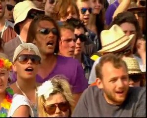 Ray Davies - Waterloo Sunset - Glastonbury 2010