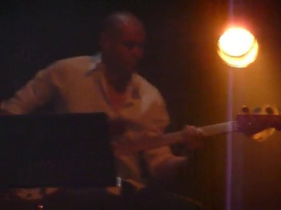 Stanislas Cirque Royal 11 juin 2010 extrait "au sud du ciel"