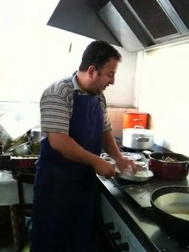 kiki aux 12 metiers , 1/ kiki le cuisinier