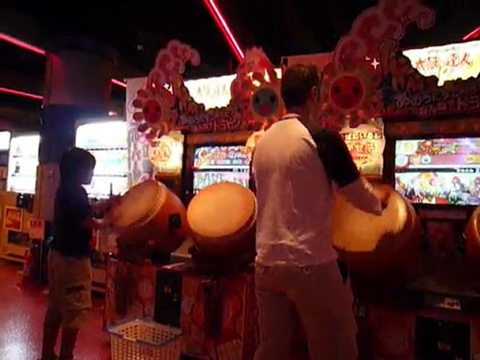 Taiko no tatsujin arcade.