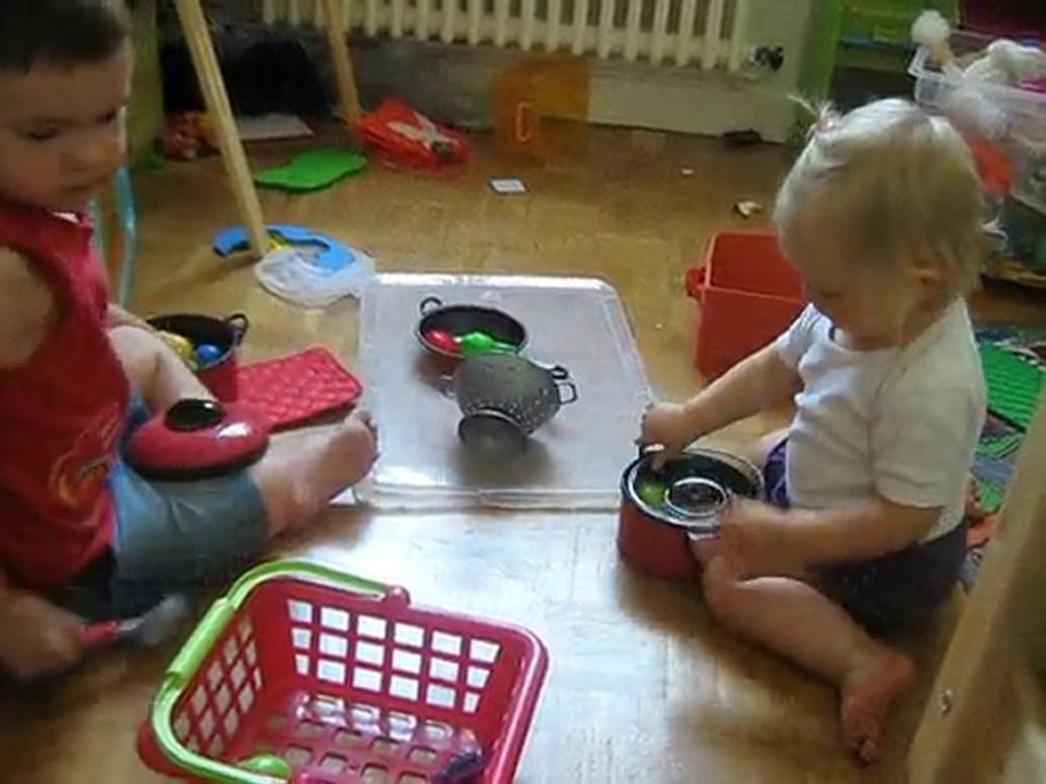 les enfants cuisinent
