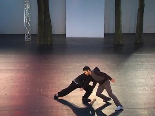 Performance de danse à la fete de la musique