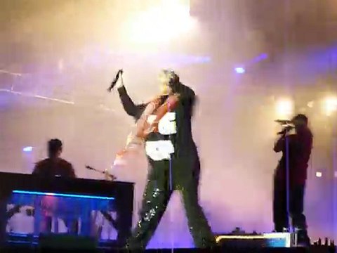 Diam's dans le noir solidays 2010