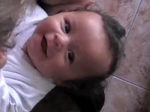 Emilie chatouilleuse 150610