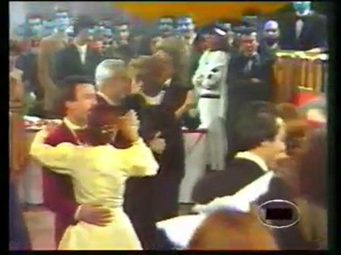 Zeki Müren-Gitme Sana Muhtacım-1983/1984 TRT Yılbaşı Program