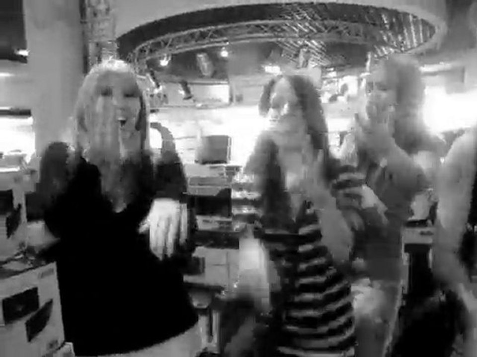 CASY JBTT MK WAKA WAKA :D