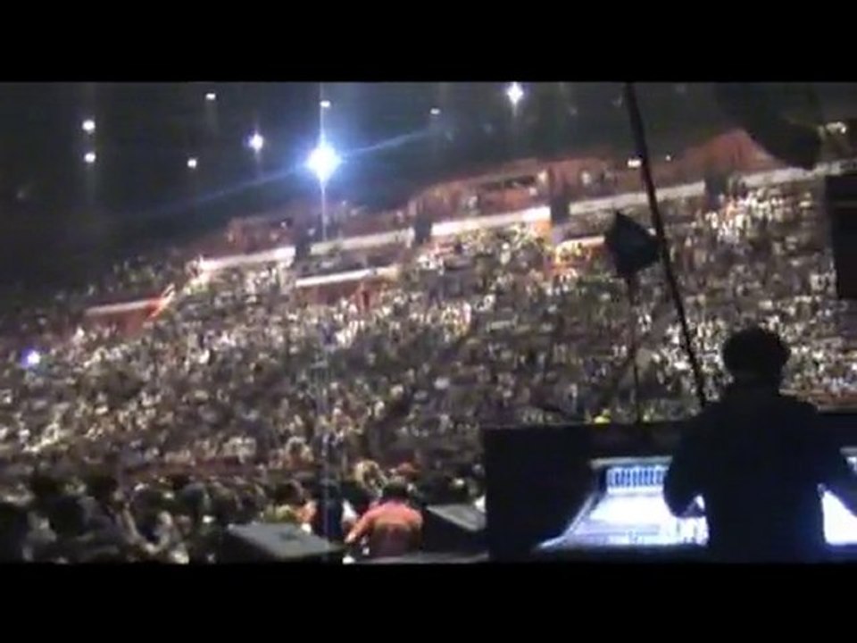 DJ GOLDFINGERS & WLAD MC 1ere PARTIE JAY Z (Bercy) part 3