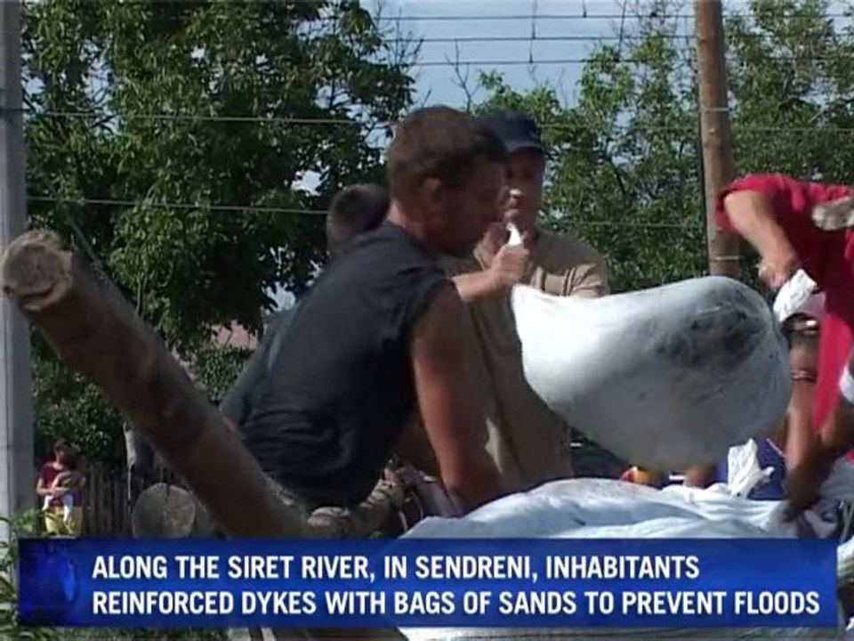 Romania floods kill 21