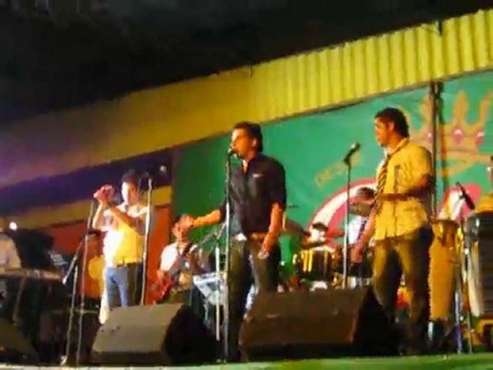 john kelvin y calle 2 en piura