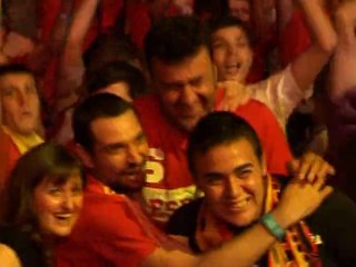 Spanish fans cheer red-hot romp over Portugal