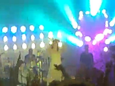 FLORENCE AND THE MACHINE Dog Days Are Over