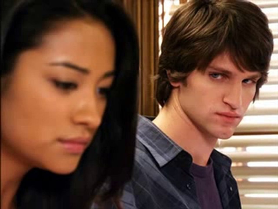 Pretty Little Liars Season 1 Episode 4 Can You Hear Me Now