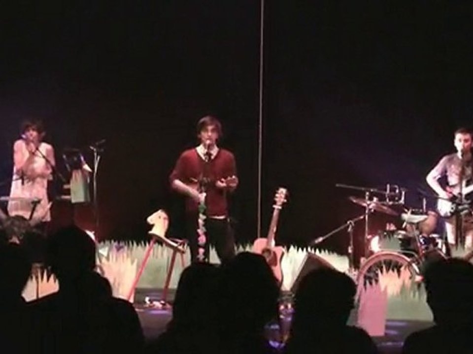 P enguins & moonboots  Live @ Espace Pierre Cardin