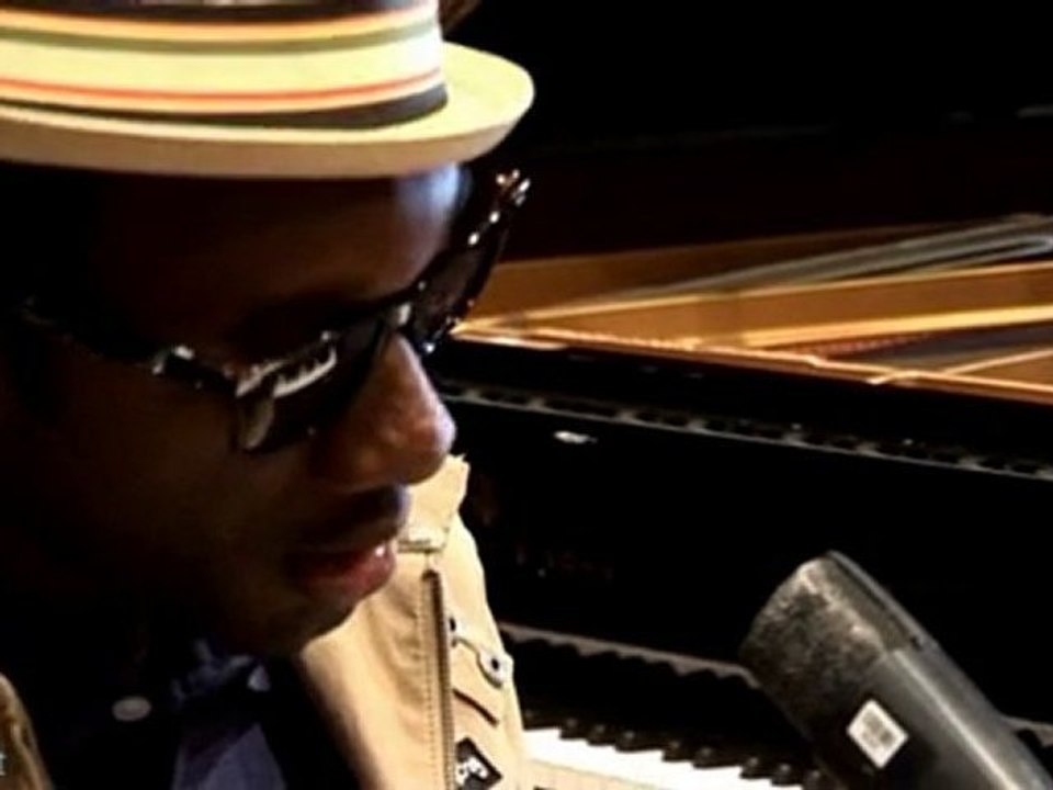 Aloe Blacc - I Need A Dollar (version alternative)