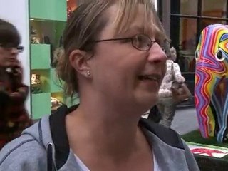 Angela Griffin Interviews mums for Aquafresh