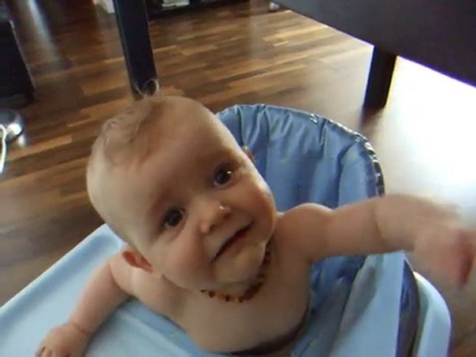 Jules tente de communiquer !