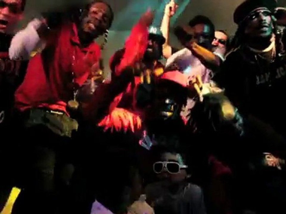 C.L.N & Black OmégaPix'L _A KI TA LA.clip