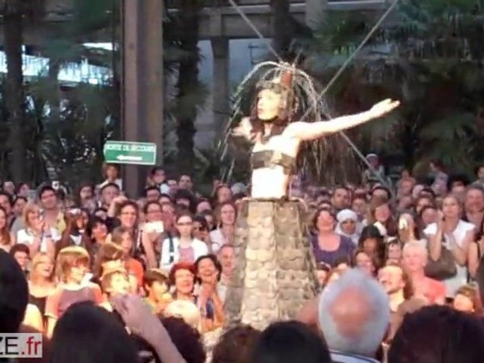 Le plus grand défilé de mode des petites coutures