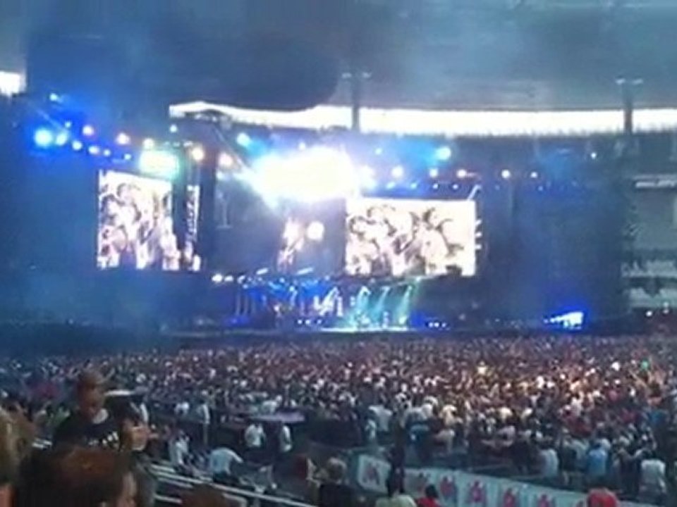 INDOCHINE au Stade de France (Montage Concert HD)