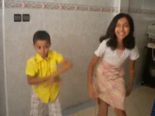 Walid dances & Warda sings
