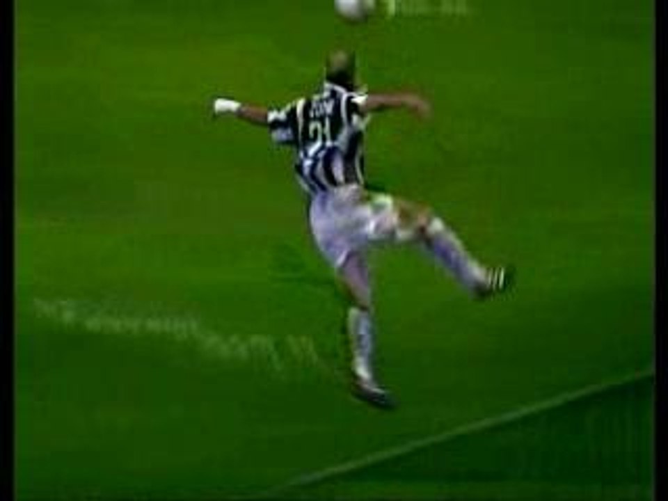 Zinédine Zidane - Ses Plus Beaux Buts