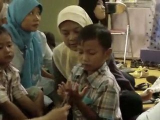 TK Saraswati : Belajar Merajut (1)