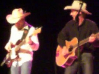 DUSTIN LOWE A PESSAC -FOLSOM PRISON BLUES