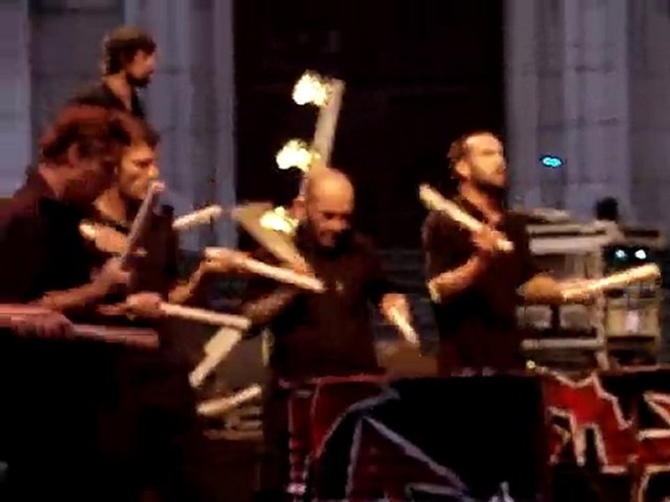 Tambours du Bronx-estivales_chambéry_13 juillet 2010